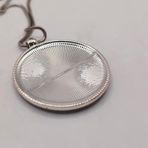 Gloria Vanderbilt Rhinestone / Swarovski Crystal Pendant Necklace - 32" Chain - Picture 7 of 10